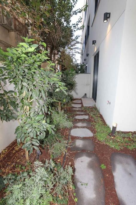 Luxury Garden 3 Tel Aviv
